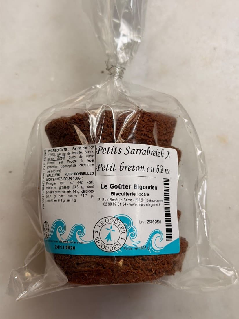 Un sachet de Petits Sarrabreizh, petits gâteaux bretons au blé noir du Goûter Bigouden